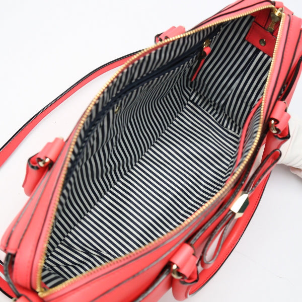 ケイトスペード Kate Spade ショルダーバッグ
斜めがけ 2WAY PVC ピンク 【SS】
【中古】