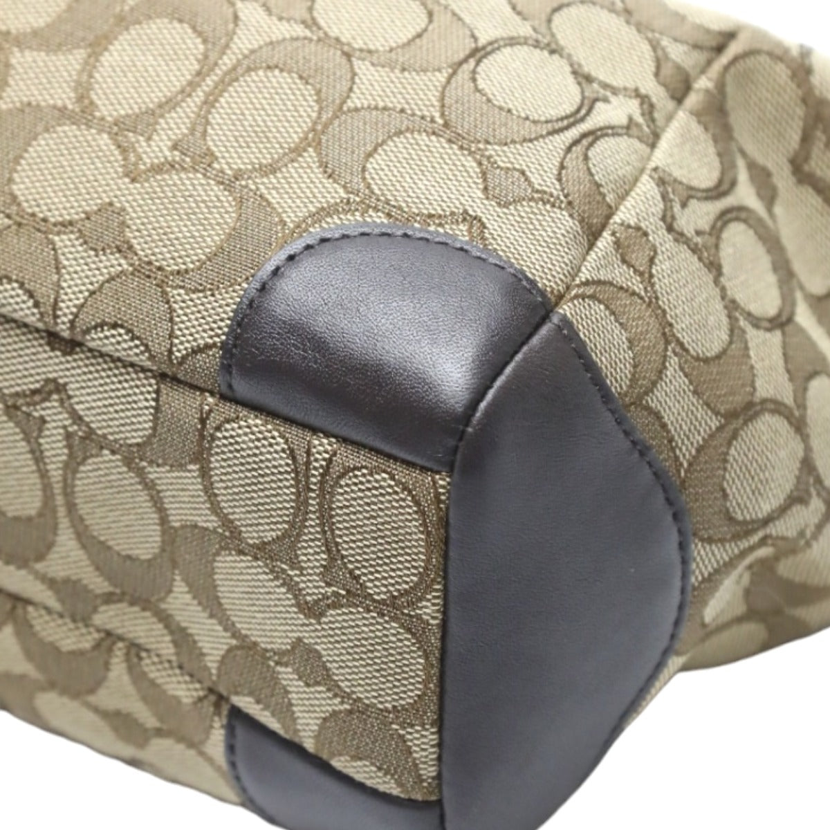 コーチ COACH ショルダーバッグ
肩掛け シグネチャー ハンドバッグ レザー 33737 ブラウン 【SS】
【中古】