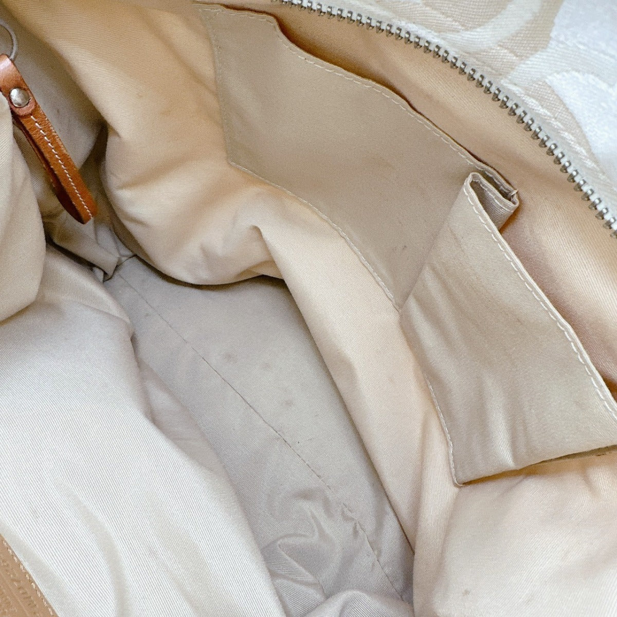 コーチ COACH ショルダーバッグ
ハンドバッグ シグネチャー 肩掛け レザー 11961 ベージュ 【SS】
【中古】