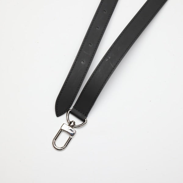 ルイヴィトン LOUIS VUITTON ショルダーストラップ
ショルダーストラップ ストラップ タイガ ブルーマリーヌ用 タイガ M33432 LV
【SS】
【中古】