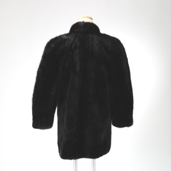 ミンク Mink その他アウター
毛皮コート ハーフコート ELEGAMCE L fur ブラック 【SS】
【中古】