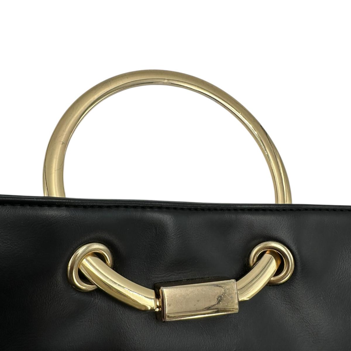 ショルダーバッグ
ショルダーバッグ 2WAY レザー ブラック 【SS】
【中古】