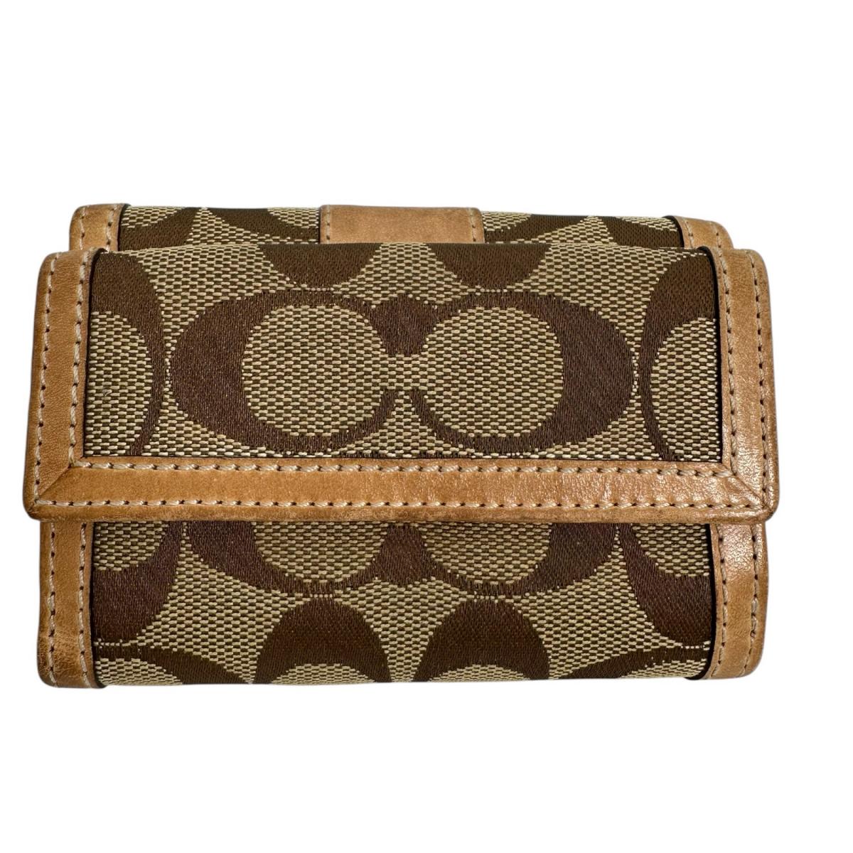 コーチ COACH 三つ折り財布
三つ折り財布 シグネクチャー キャンバス ブラウン 【SS】
【中古】