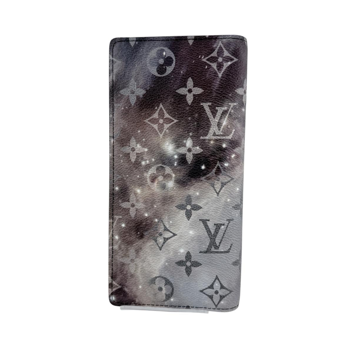 ルイヴィトン LOUIS VUITTON 長財布
長財布 モノグラムギャラクシー ポルトフォイユブラザ モノグラムキャンバス M63871 グレー LV
【中古】