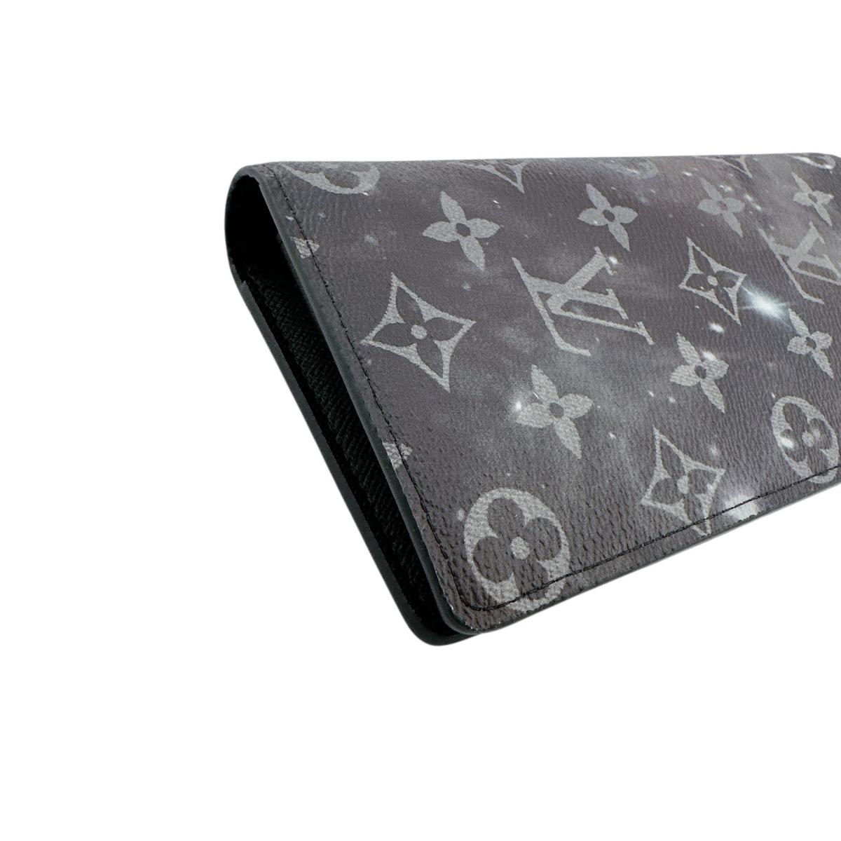 ルイヴィトン LOUIS VUITTON 長財布
長財布 モノグラムギャラクシー ポルトフォイユブラザ モノグラムキャンバス M63871 グレー LV
【中古】