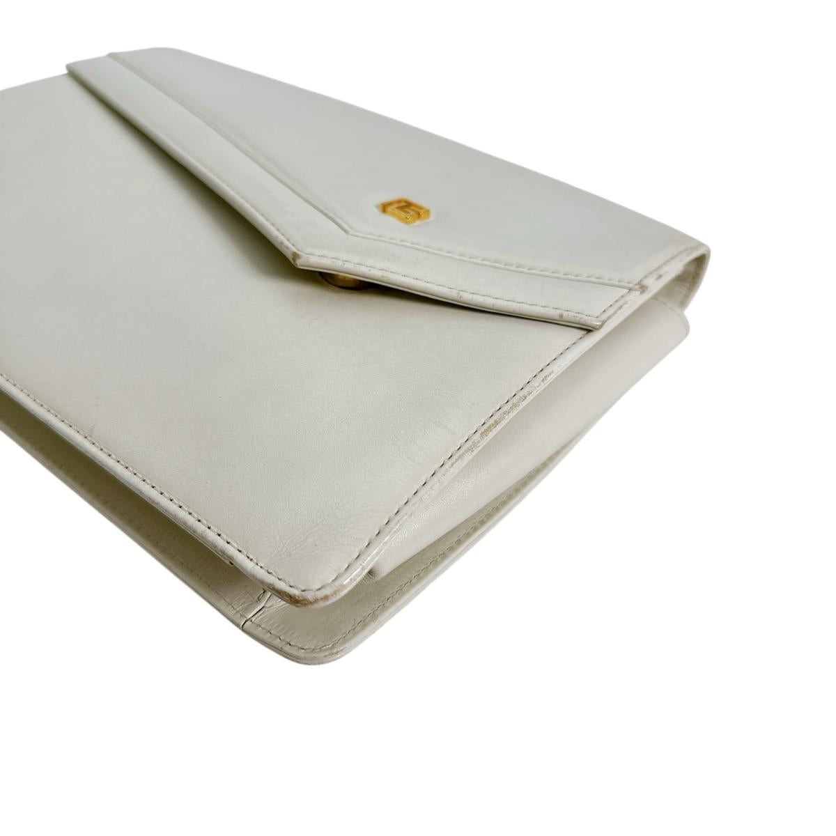 ピエール・バルマン PIERRE BALMAIN セカンドバッグ
クラッチバッグ フォーマル チェーンバッグ レザー ホワイト 【SS】
【中古】