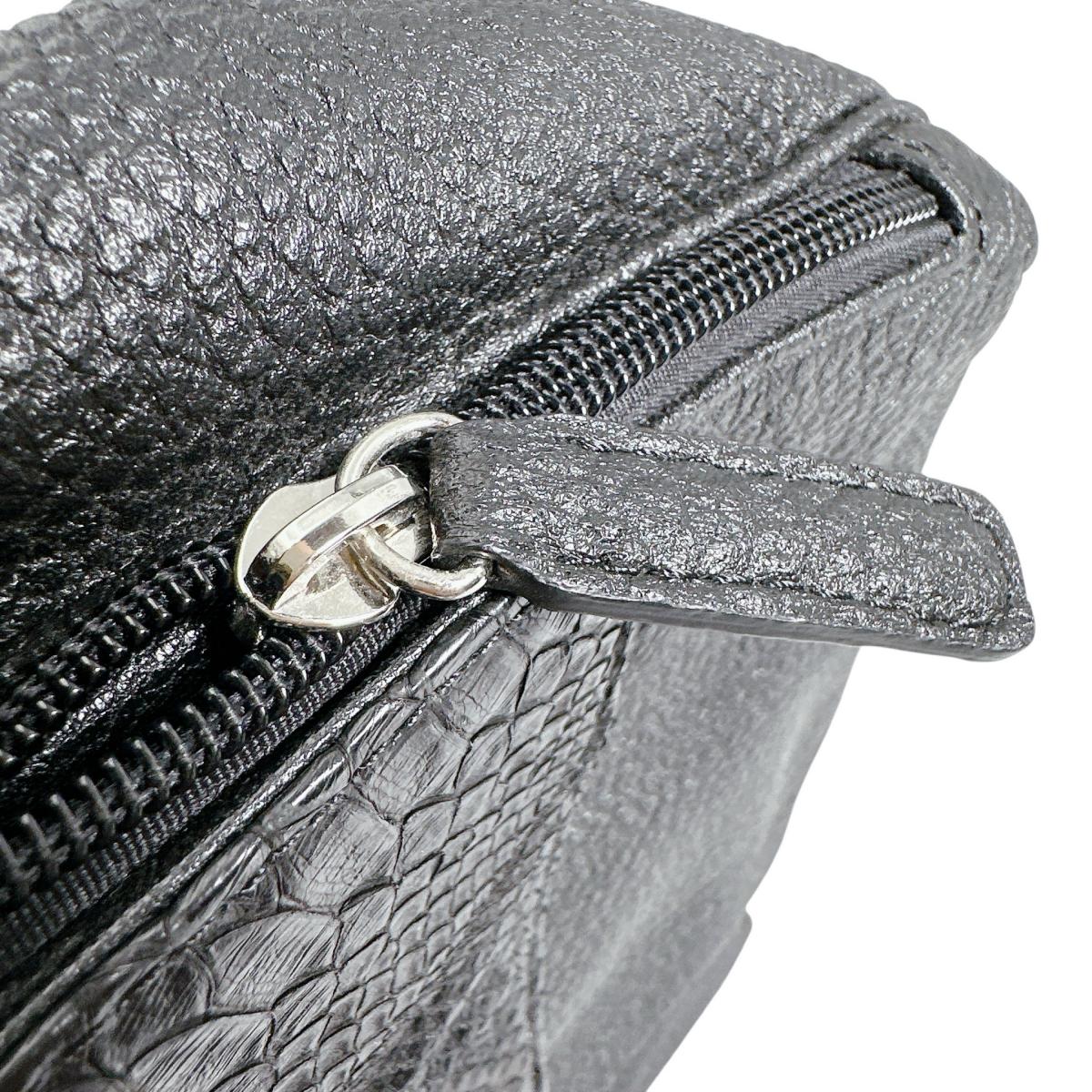 パイソン Python ショルダーバッグ
ショルダーバッグ JRA 日本製 パイソン パイソン ブラック 【SS】
【中古】