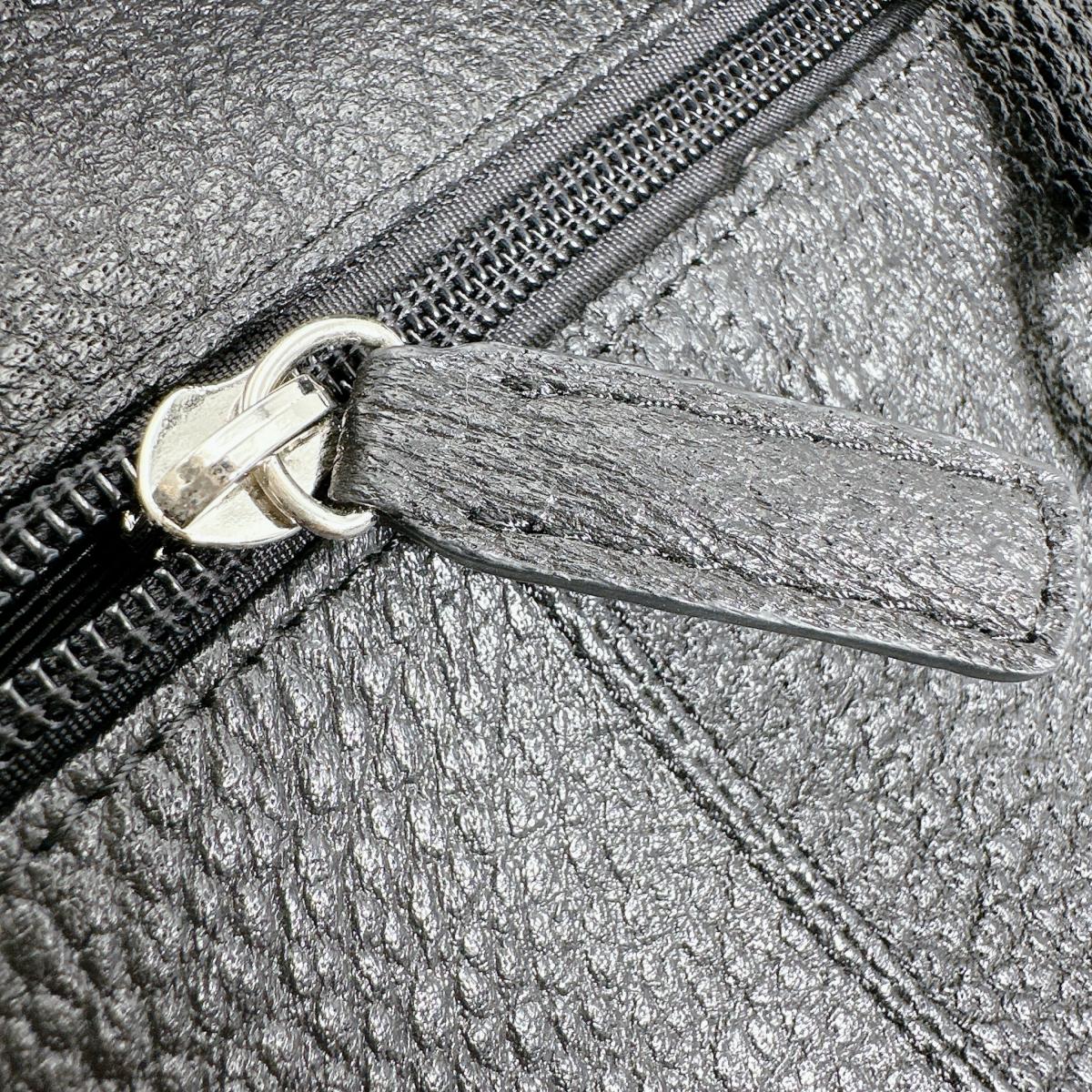 パイソン Python ショルダーバッグ
ショルダーバッグ JRA 日本製 パイソン パイソン ブラック 【SS】
【中古】