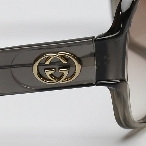 グッチ GUCCI サングラス
グッチ サングラス グラデーション バタフライ型 プラスチック 2934/s グレー 【SS】
【中古】