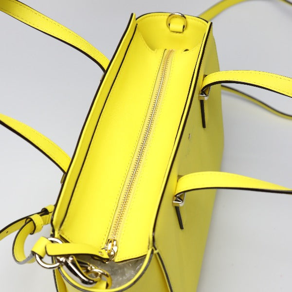 ケイトスペード Kate Spade ハンドバッグ
斜めがけ 2WAY イエロー 【SS】
【中古】