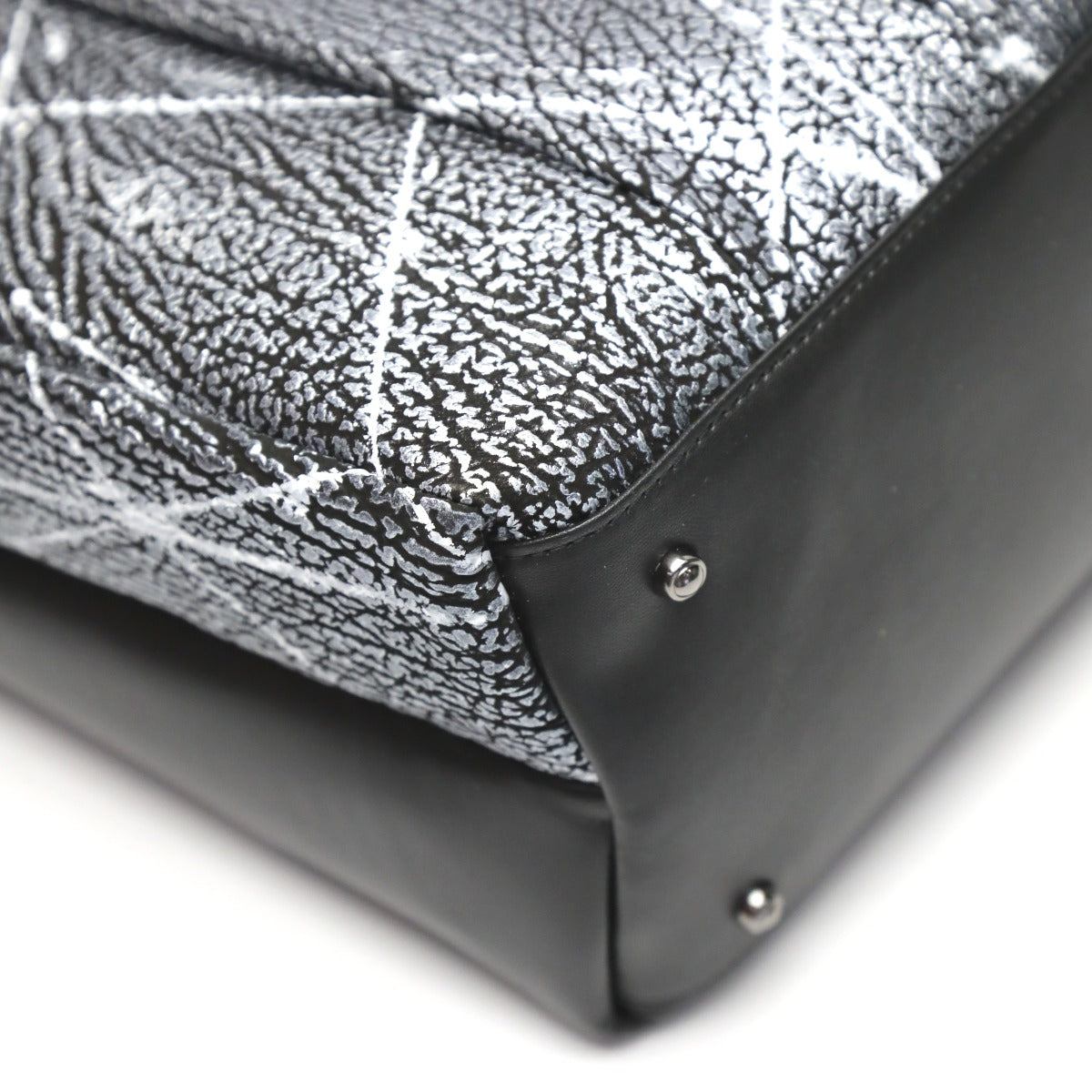 シャークスキン Shark Skin ショルダーバッグ
トートバッグ ラム シャーク ラムスキン LB-4199 ブラック×シルバー 【SS】
