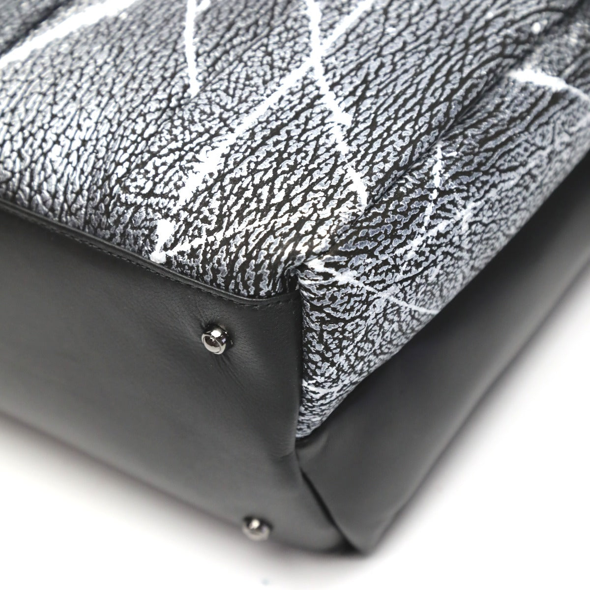 シャークスキン Shark Skin ショルダーバッグ
トートバッグ ラム シャーク ラムスキン LB-4199 ブラック×シルバー 【SS】