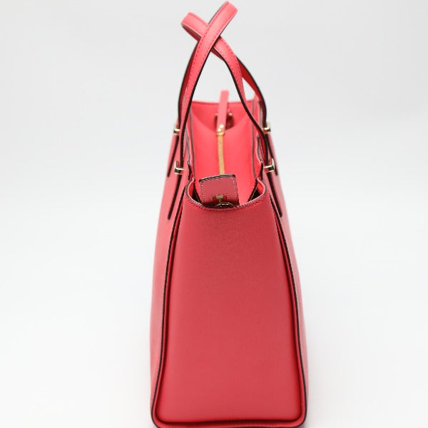 ケイトスペード Kate Spade ハンドバッグ
2WAY トートバッグ ショルダーバッグ ピンク 【SS】
【中古】
