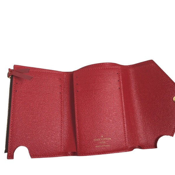 Louis Vuitton LOUIS VUITTON Tri-fold wallet
Card Case with Coin Pocket Monogram Portefeuille Victorine Monogram Canvas N41659 Red LV
【second hand】