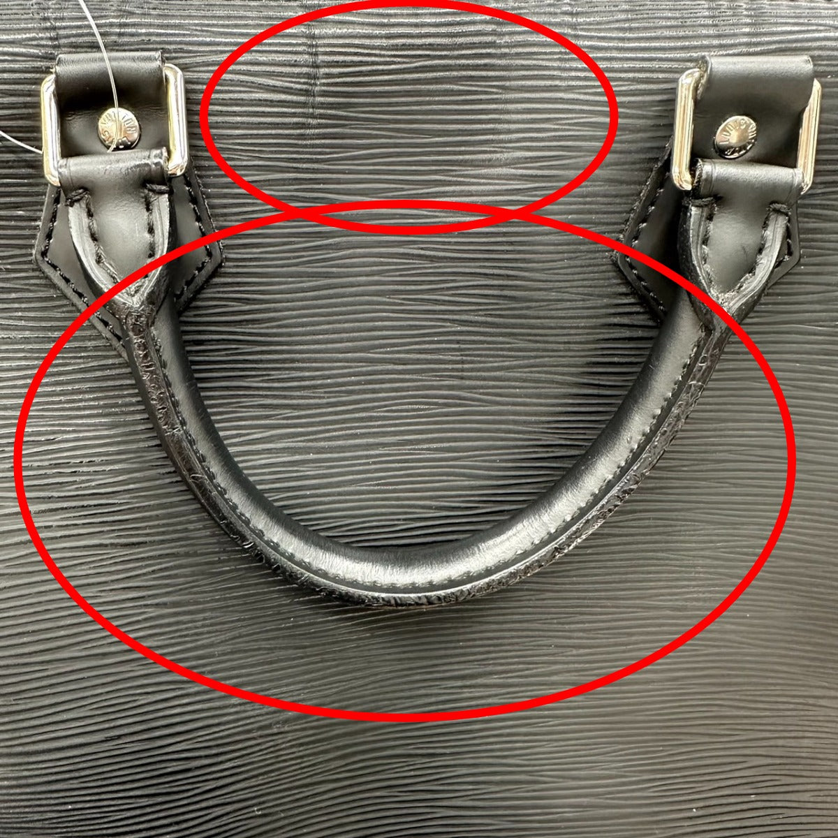 ルイヴィトン LOUIS VUITTON ハンドバッグ
ミニボストン エピ スピーディ30 エピレザー M59022 ブラック LV
【SS】
【中古】