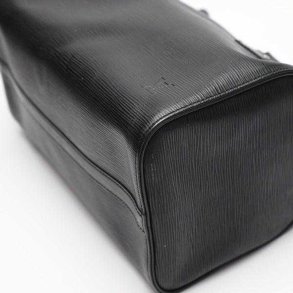 ルイヴィトン LOUIS VUITTON ハンドバッグ
ミニボストン エピ スピーディ30 エピレザー M59022 ブラック LV
【SS】
【中古】
