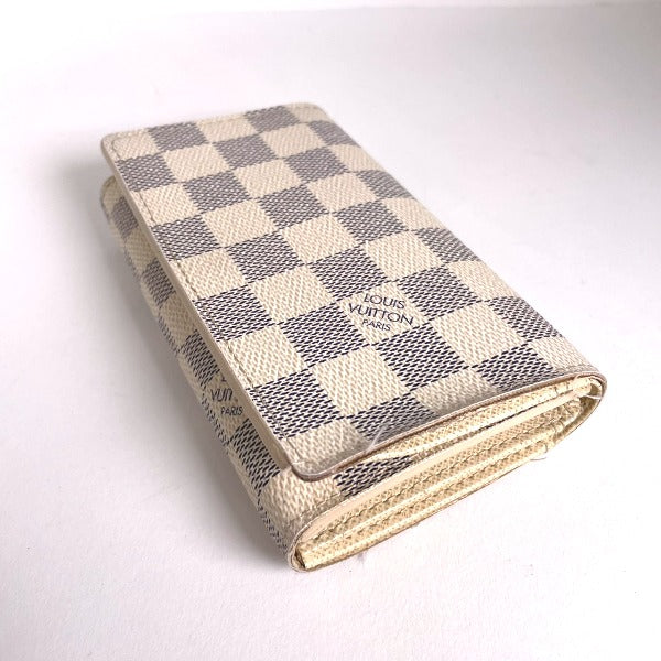 ルイヴィトン LOUIS VUITTON 二つ折り財布
ポルトフォイユ ダミエアズール トレゾール ダミエアズールキャンバス N61744 ダミエアズール LV
【SS】
【中古】