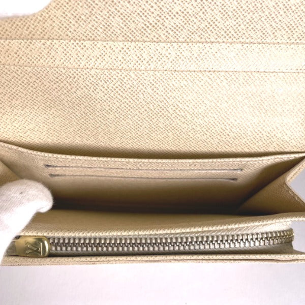ルイヴィトン LOUIS VUITTON 二つ折り財布
ポルトフォイユ ダミエアズール トレゾール ダミエアズールキャンバス N61744 ダミエアズール LV
【SS】
【中古】