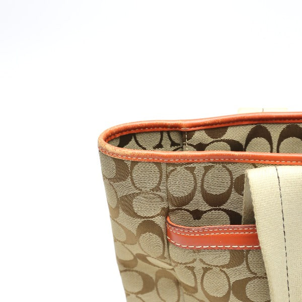 コーチ COACH トートバッグ
シグネチャー キャンバス 肩掛け レザー 8679 オレンジ 【SS】
【中古】