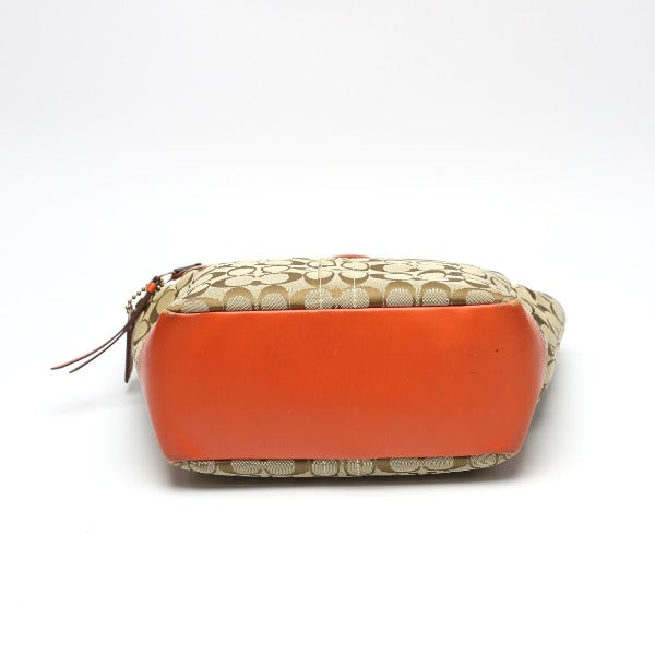 コーチ COACH トートバッグ
シグネチャー キャンバス 肩掛け レザー 8679 オレンジ 【SS】
【中古】