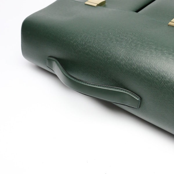 ルイヴィトン LOUIS VUITTON ブリーフケース
ドクターズバッグ タイガ セルヴィエットトボル タイガ M30804 エピセア LV
【SS】
【中古】