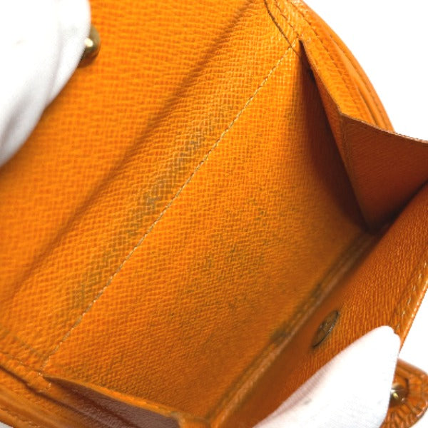 ルイヴィトン LOUIS VUITTON 二つ折り財布
コンパクト・エピ ポルト・ビエ マンダリン エピレザー M6355H オレンジ LV
【SS】
【中古】