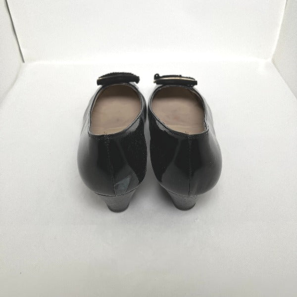 サルヴァトーレフェラガモ Salvatore Ferragamo パンプス
5 1/2 C ブラック 【SS】
【中古】