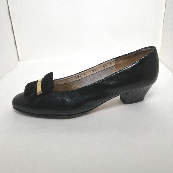 サルヴァトーレフェラガモ Salvatore Ferragamo パンプス
5 1/2 C ブラック 【SS】
【中古】