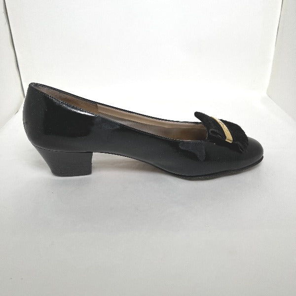 サルヴァトーレフェラガモ Salvatore Ferragamo パンプス
5 1/2 C ブラック 【SS】
【中古】