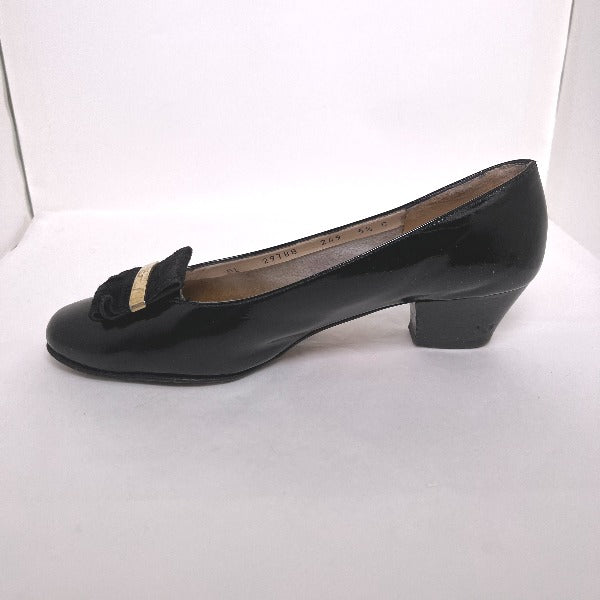 サルヴァトーレフェラガモ Salvatore Ferragamo パンプス
5 1/2 C ブラック 【SS】
【中古】