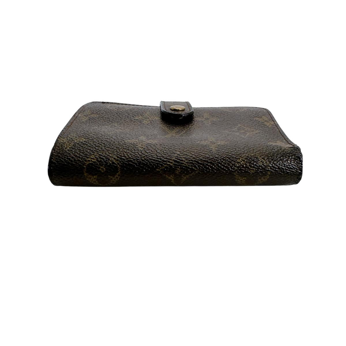 ルイヴィトン LOUIS VUITTON 二つ折り財布
カード用ポケット付がま口財布 モノグラム ポルト モネ・ビエ ヴィエノア モノグラムキャンバス M61663 ブラウン LV
【SS】
【中古】