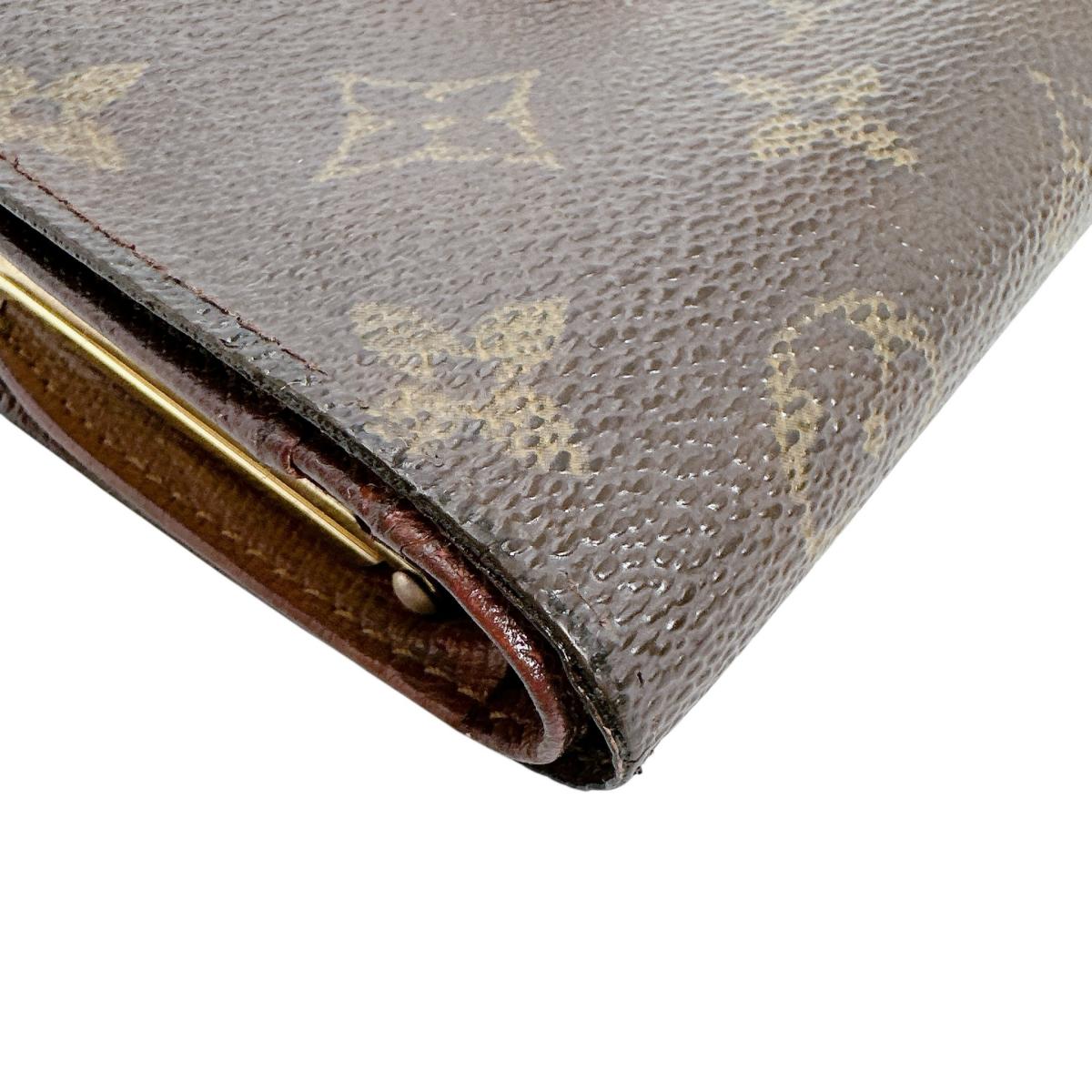 ルイヴィトン LOUIS VUITTON 二つ折り財布
カード用ポケット付がま口財布 モノグラム ポルト モネ・ビエ ヴィエノア モノグラムキャンバス M61663 ブラウン LV
【SS】
【中古】
