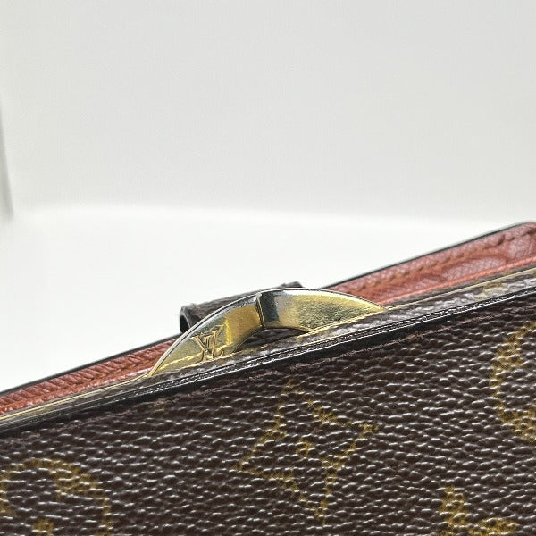 ルイヴィトン LOUIS VUITTON 二つ折り財布
カード用ポケット付がま口財布 モノグラム ポルト モネ・ビエ ヴィエノア モノグラムキャンバス M61663 ブラウン LV
【SS】
【中古】