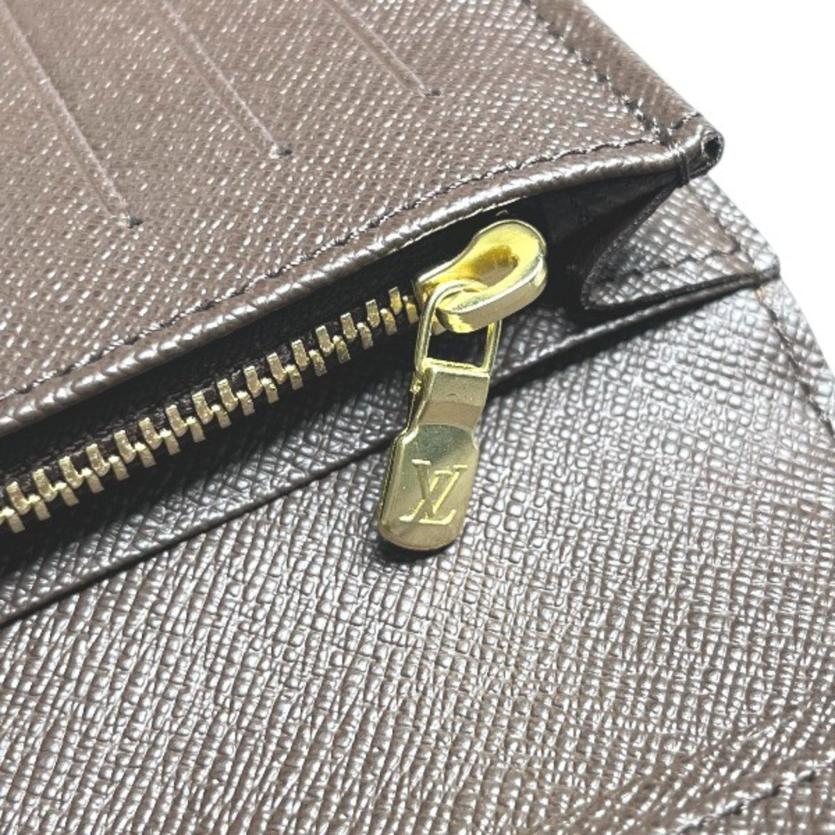 ルイヴィトン LOUIS VUITTON 二つ折り財布
カード用ポケット付札入れ ダミエ ポルトフォイユ・ブラザ ダミエキャンバス N60017 ブラウン LV
【SS】
【中古】