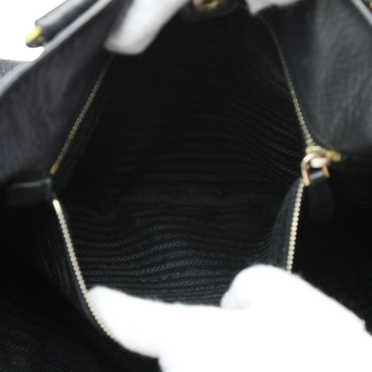 プラダ PRADA ハンドバッグ
ハンドバッグ VITELLO PHENIX クロスボディバッグ レザー 1BG865 2E8K ブラック 【SS】
【中古】