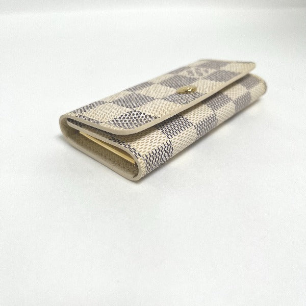 ルイヴィトン LOUIS VUITTON キーケース
4本用キーケース ダミエアズール ミュルティクレ4 ダミエアズールキャンバス M62630 ダミエ・アズール LV
【SS】
【中古】