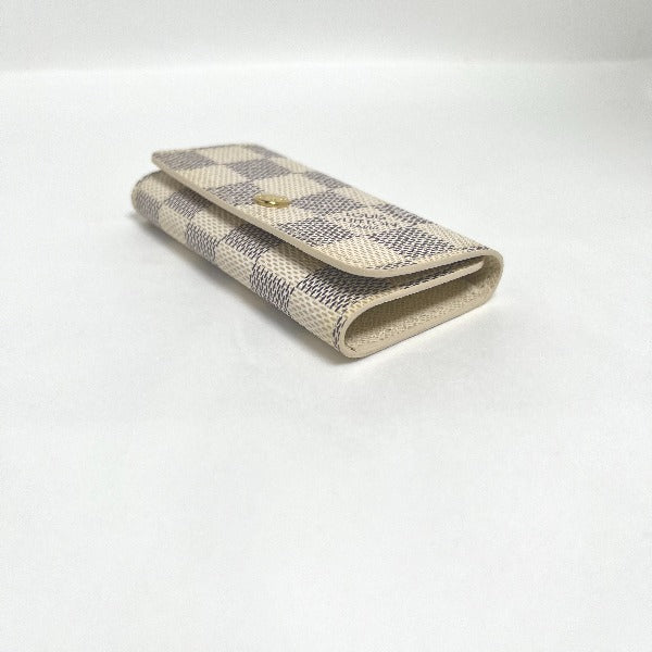 ルイヴィトン LOUIS VUITTON キーケース
4本用キーケース ダミエアズール ミュルティクレ4 ダミエアズールキャンバス M62630 ダミエ・アズール LV
【SS】
【中古】