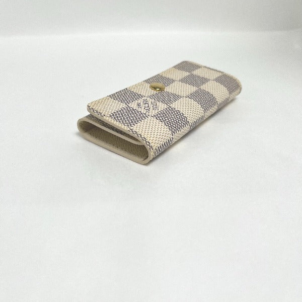 ルイヴィトン LOUIS VUITTON キーケース
4本用キーケース ダミエアズール ミュルティクレ4 ダミエアズールキャンバス M62630 ダミエ・アズール LV
【SS】
【中古】