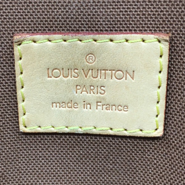 ルイヴィトン LOUIS VUITTON ショルダーバッグ
コンゴPM モノグラム 斜め掛け モノグラムキャンバス M40117 ブラウン LV
【SS】
【中古】
