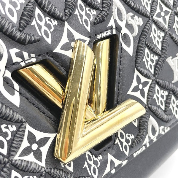 ルイヴィトン LOUIS VUITTON ショルダーバッグ
Since 1854 ツイストMM レザー M57442 ブラック LV
【SS】
【中古】
