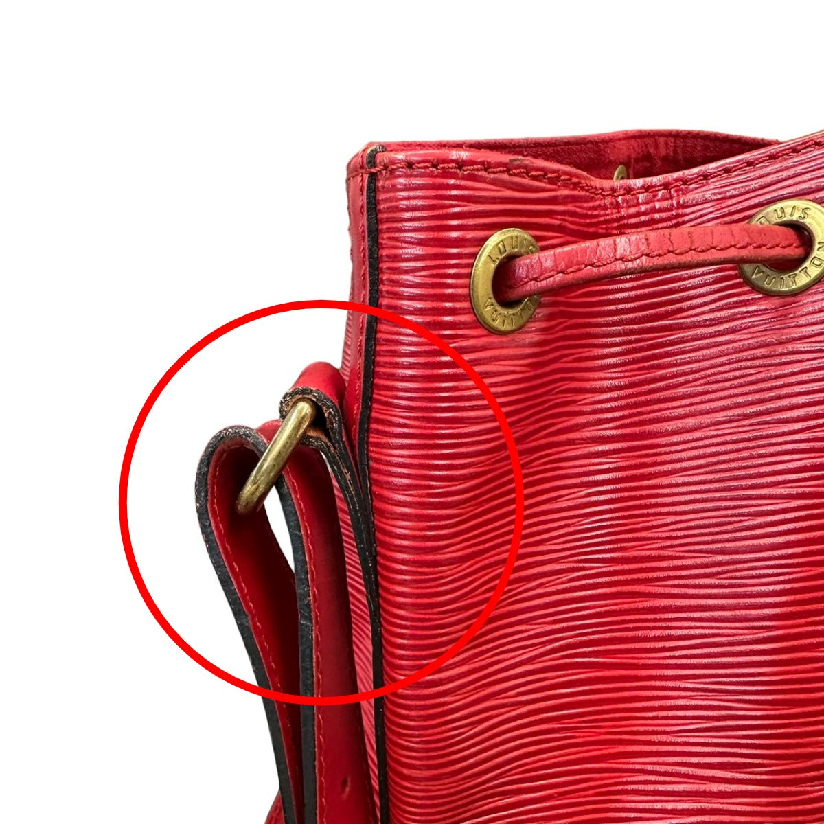 ルイヴィトン LOUIS VUITTON ショルダーバッグ
巾着型 エピ プチノエ エピレザー M44107 カステリアンレッド LV
【SS】
【中古】