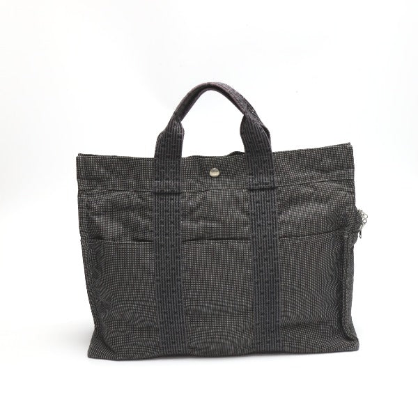 エルメス HERMES トートバッグ
エールラインMM キャンバス グレー 【SS】
【中古】