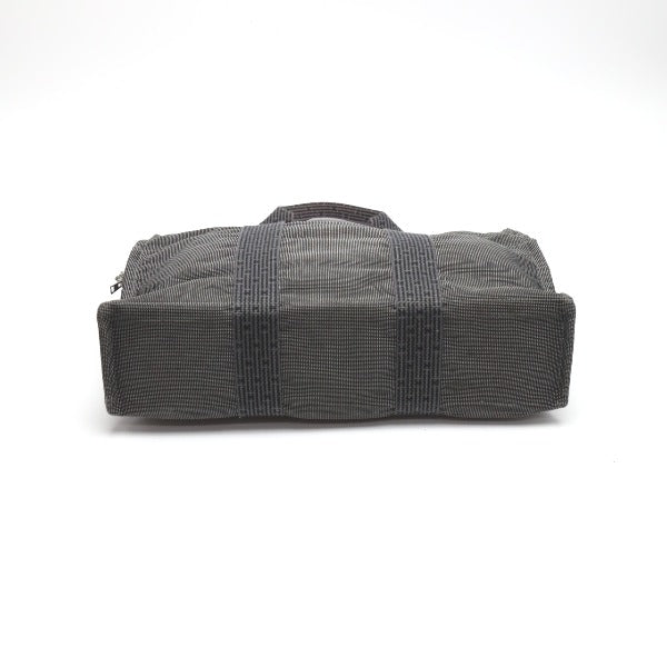 エルメス HERMES トートバッグ
エールラインMM キャンバス グレー 【SS】
【中古】