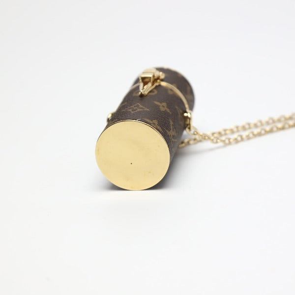 ルイヴィトン LOUIS VUITTON チャーム
アクセサリー モノグラム リップスティックケース MP2406 ブラウン LV
【SS】
【中古】
