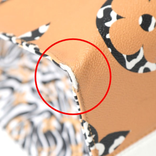 ルイヴィトン LOUIS VUITTON トートバッグ
2WAY モノグラムジャングル オンザゴーGM モノグラムキャンバス M44675 オレンジ/ホワイト LV
【SS】
【中古】