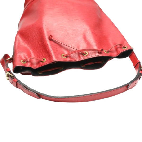 ルイヴィトン LOUIS VUITTON ショルダーバッグ
巾着型 エピ プチノエ エピレザー M44107 カステリアンレッド LV
【SS】
【中古】