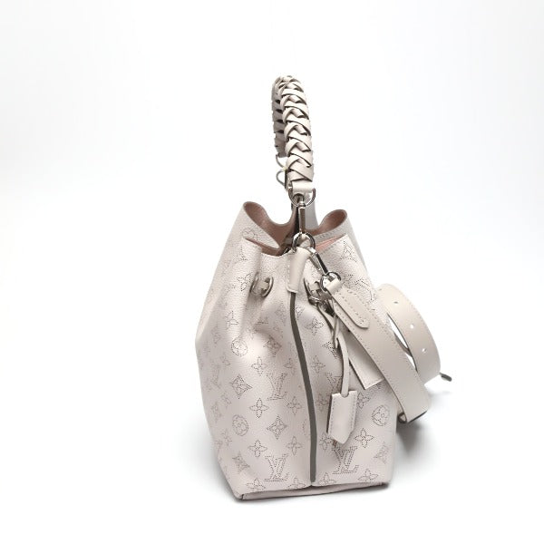 ルイヴィトン LOUIS VUITTON ショルダーバッグ
ショルダーバッグ マヒナ ムリア モノグラムマヒナ M21006 キーベル LV
【SS】
【中古】