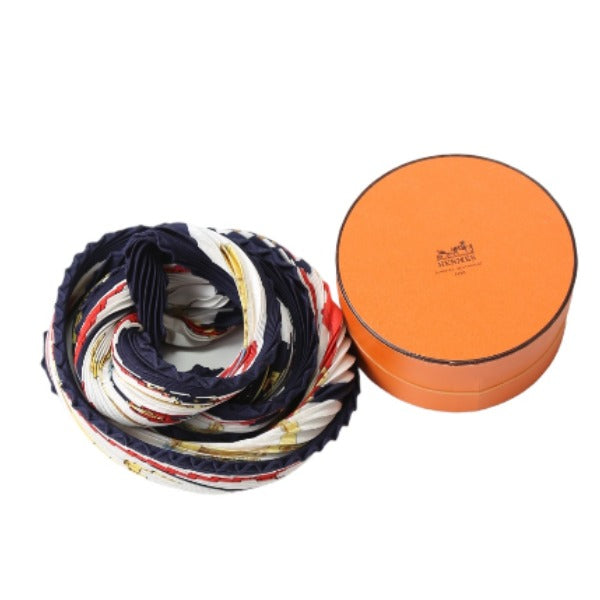エルメス HERMES スカーフ
シルク100% スカーフ プリーツカレ シルク ネイビー 【SS】
【中古】
