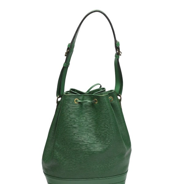 ルイヴィトン LOUIS VUITTON ショルダーバッグ
巾着型ショルダーバッグ エピ ノエ ボルネオグリーン エピレザー M44004 グリーン LV
【SS】
【中古】