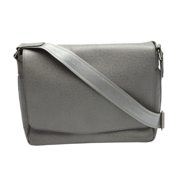 ルイヴィトン LOUIS VUITTON ショルダーバッグ
メンズ紳士用 タイガ ロマンMM タイガ M32623 グレー LV
【SS】
【中古】